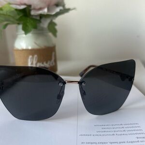 Oversized Cateye Sunglasses for Women Fashion Cat Eye Sun Glasses UV Protection